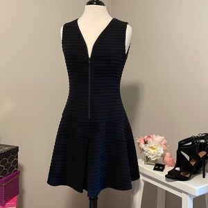 Theory A line zipper front sleeveless dress saydres lera